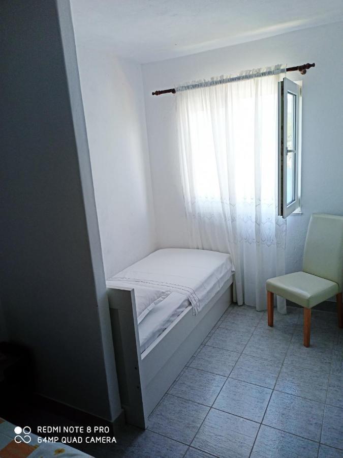 Apartament Boni02 Gdinj Zewnętrze zdjęcie