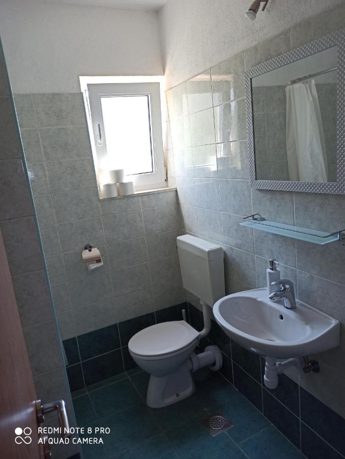 Apartament Boni02 Gdinj Zewnętrze zdjęcie